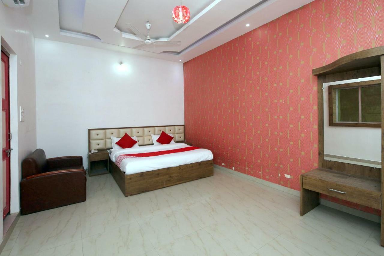 Oyo 38414 Rain Basera Resort Jabalpur Bagian luar foto