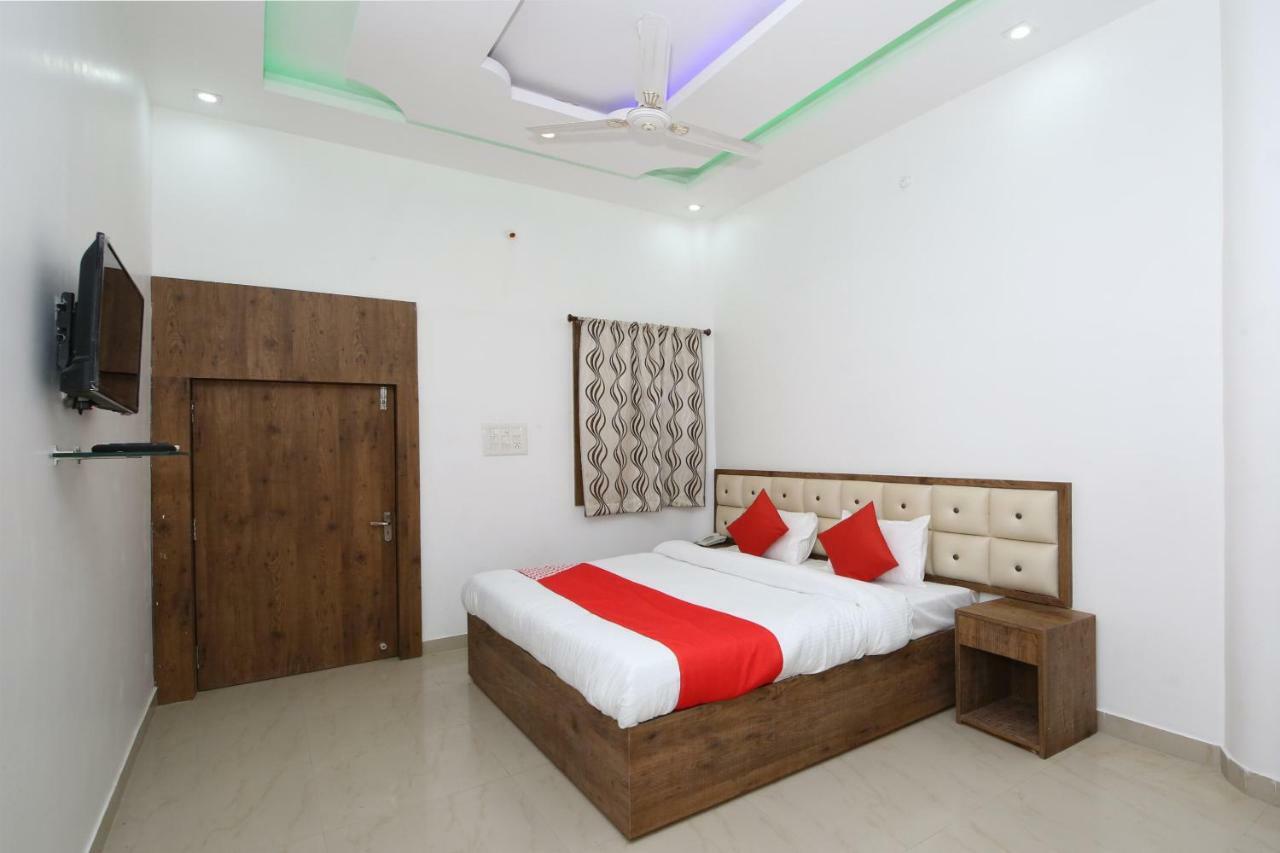 Oyo 38414 Rain Basera Resort Jabalpur Bagian luar foto