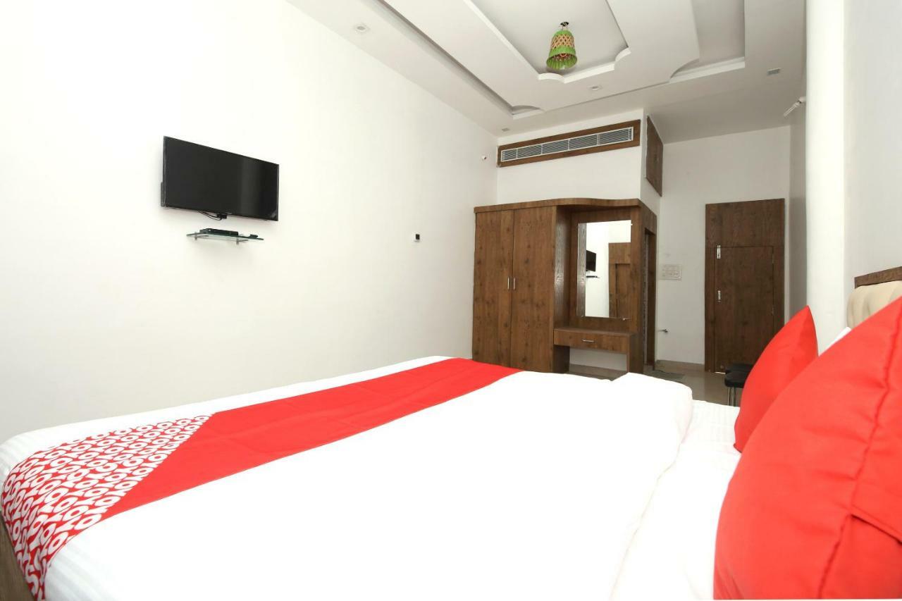 Oyo 38414 Rain Basera Resort Jabalpur Bagian luar foto